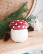 Mushroom-shaped essential oil diffuser