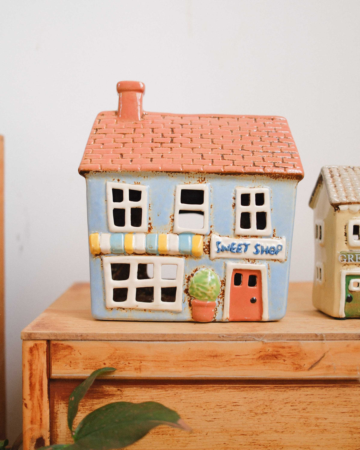 Tealight holder house - Sweet shop